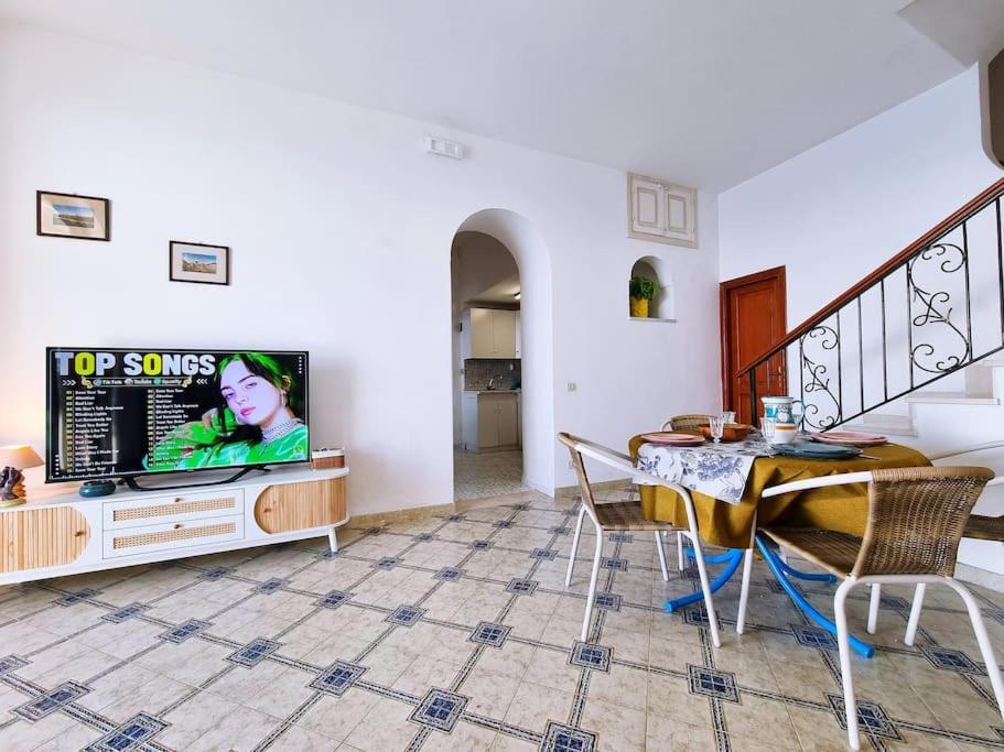 Casa Intiso - Two Double Bedroom Apartment Positano Exterior photo