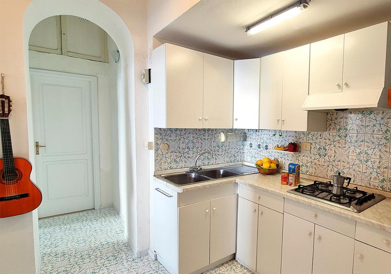 Casa Intiso - Two Double Bedroom Apartment Positano Exterior photo